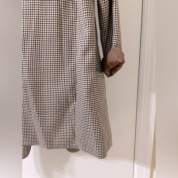 Boohoo Tan Blazer in Size 4 - Picture 8 of 9